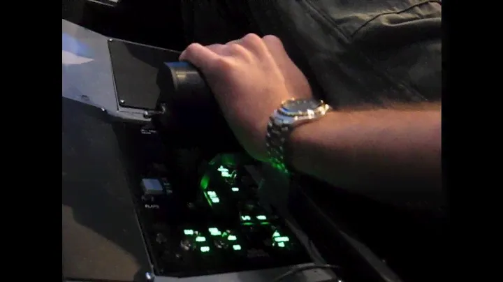 SimHQ at E3: Thrustmaster HOTAS Warthog - Throttle Control
