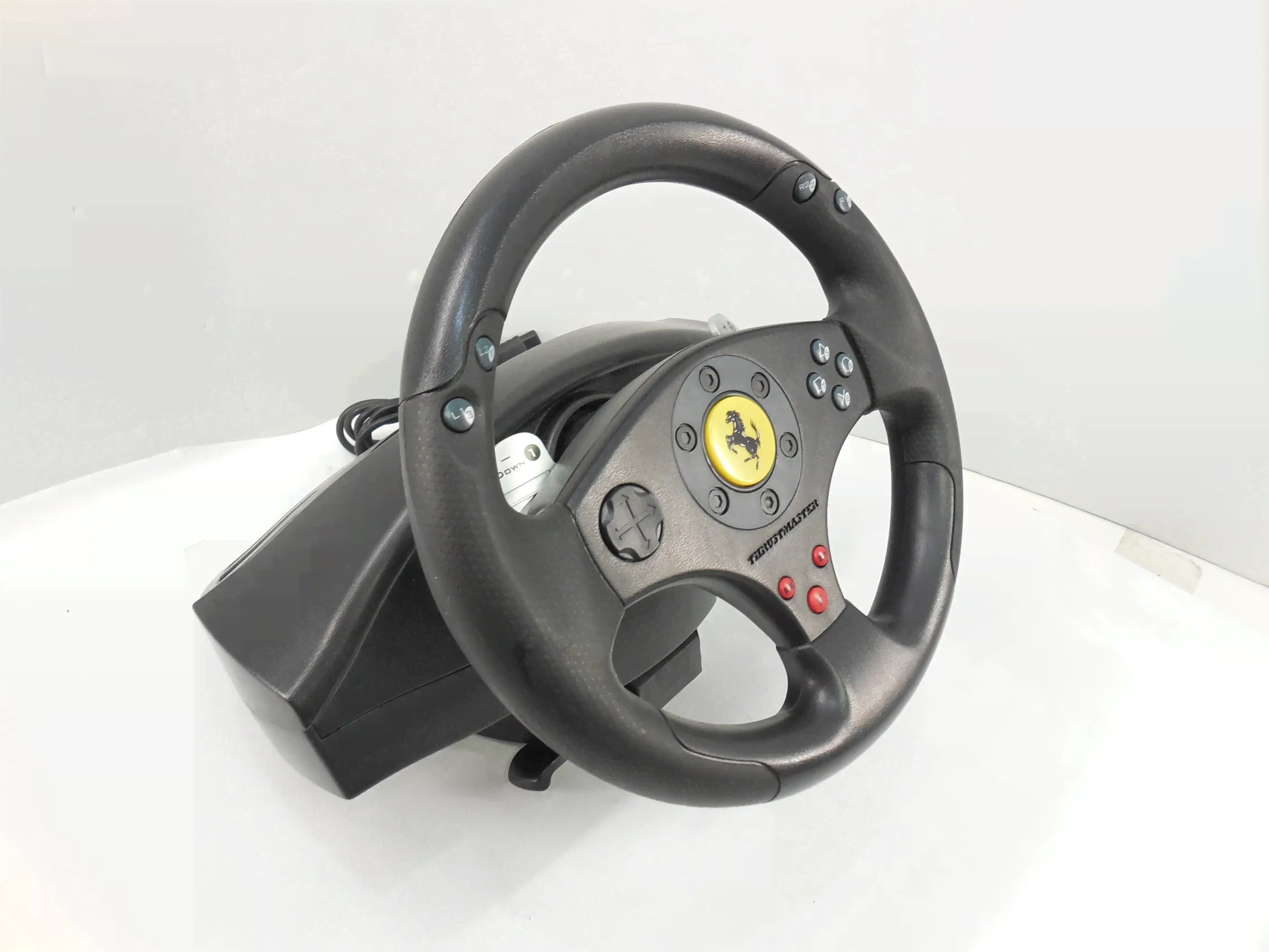 Руль с педалями Thrustmaster Ferrari GT 2-in-1-2