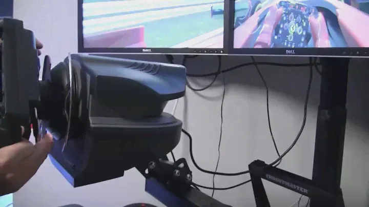Ferrari Formula F1 Wheel by Thrustmaster - Setup for F1 2011